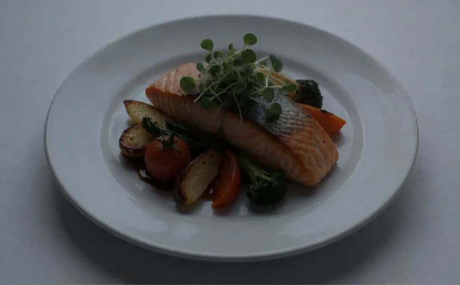 Dull, flat food photo of a plated dish before enhancing